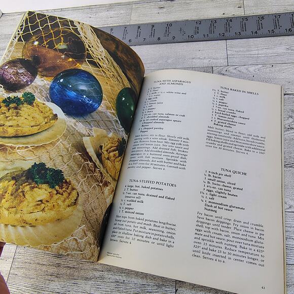 Fish and Seafood Cookbook Patricia Hansen 1979 Ideals SC VERY GOOD - Picture 5 of 12